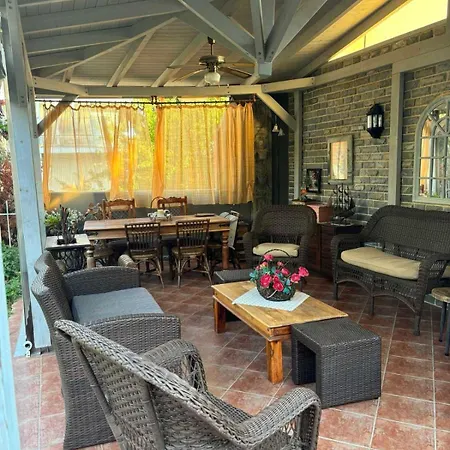 Galini Garden House 別荘